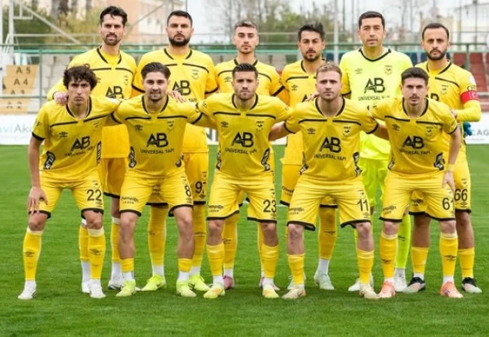  Adana 01 FK play-off'a &ccedil;ok yakın:2-0