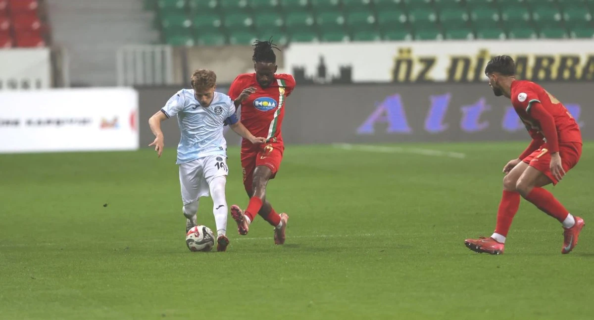 Adana Demirspor, Diyarbakır'da dağıldı:0-7