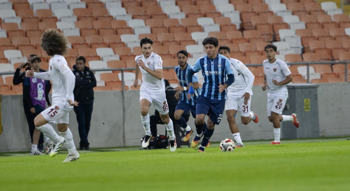 Adana Demirspor galibiyeti kaçırdı:3-3