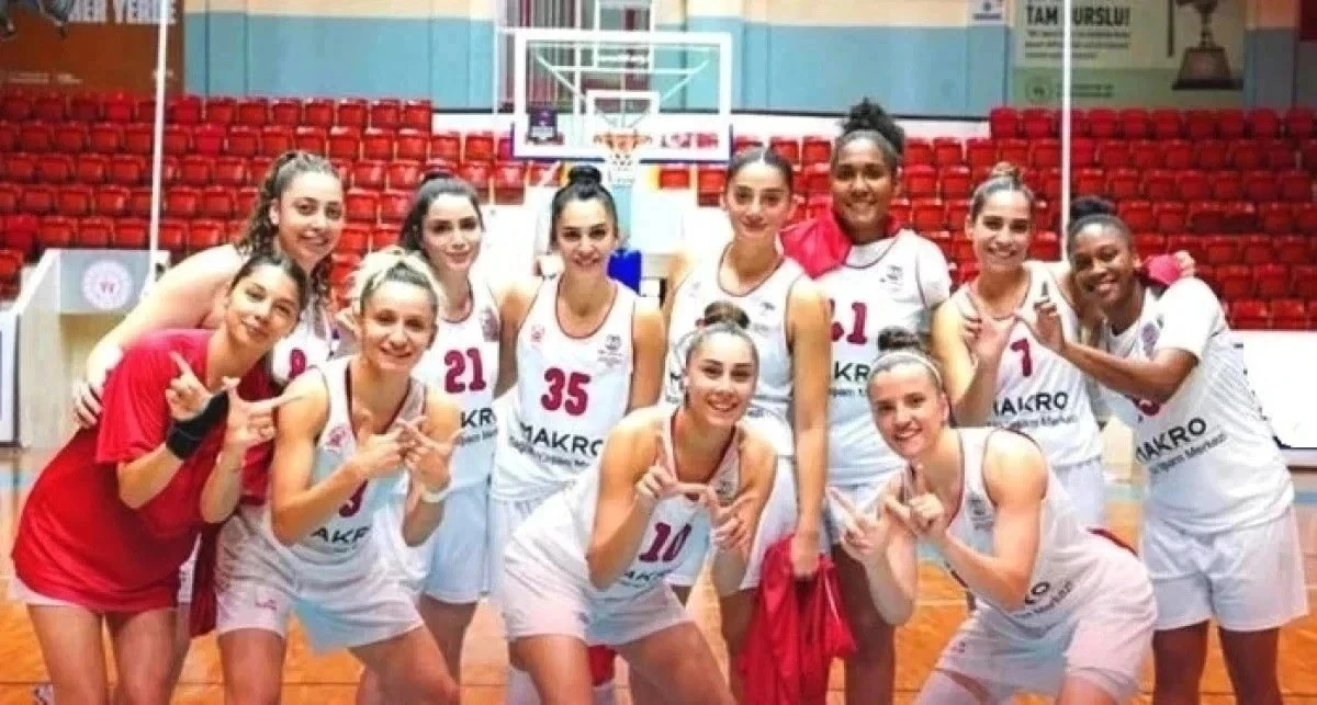 Adana Nova Basketbol Lidere Direnemedi:55-81