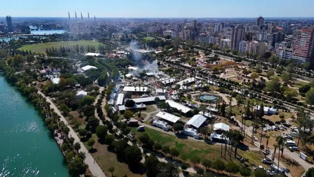Adana'da 10. Uluslararası Lezzet Festivali Başladı
