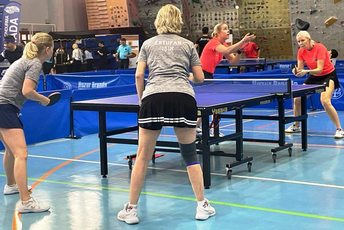 Adana&rsquo;da 13. Veteranlar Masa Tenisi Turnuvası Heyecanı