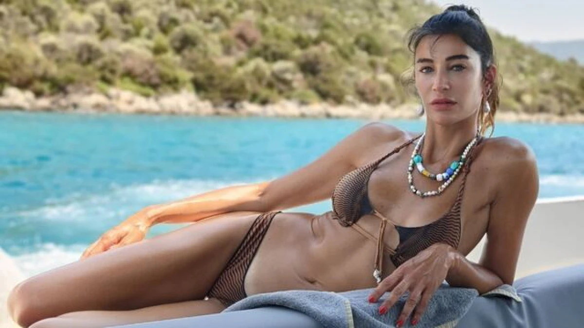 Berrak Tüzünataç'ın tatil paylaşımı dikkat çekti
