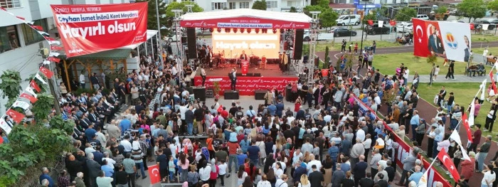 Ceyhan’da İkinci Kent Meydanı Açıldı