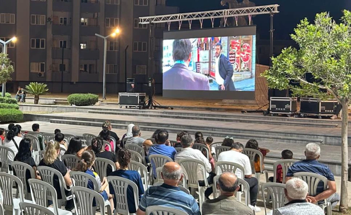 Ceyhan'da Yaz Akşamları Sanatla Renkleniyor