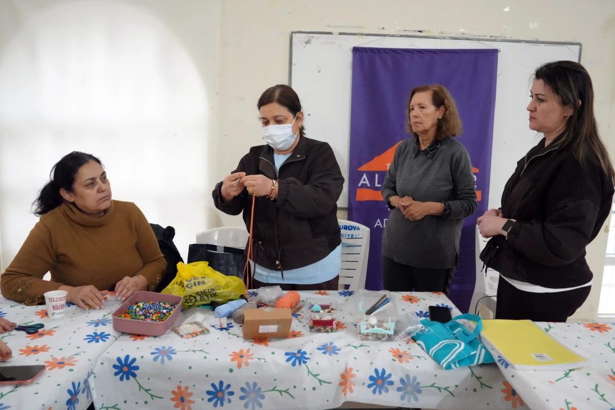 &Ccedil;ukurova Belediyesi 'alzheimer' konusunda farkındalık yaratıyor