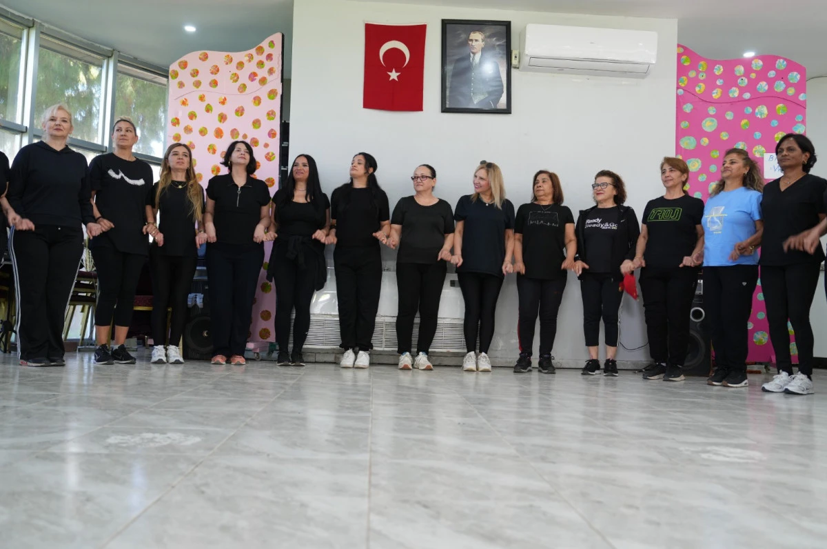 &Ccedil;ukurova&rsquo;da halk oyunlarıyla k&uuml;lt&uuml;rel miras yaşatılıyor