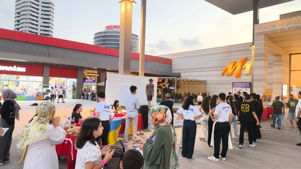 Dünya lezzetleri ve dansları M1 Adana AVM’de   buluştu