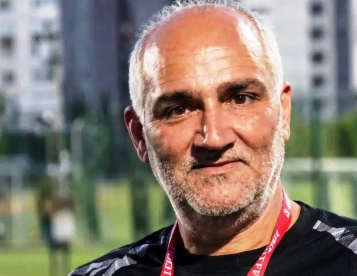  Ey&uuml;p Demir Vefat Etti