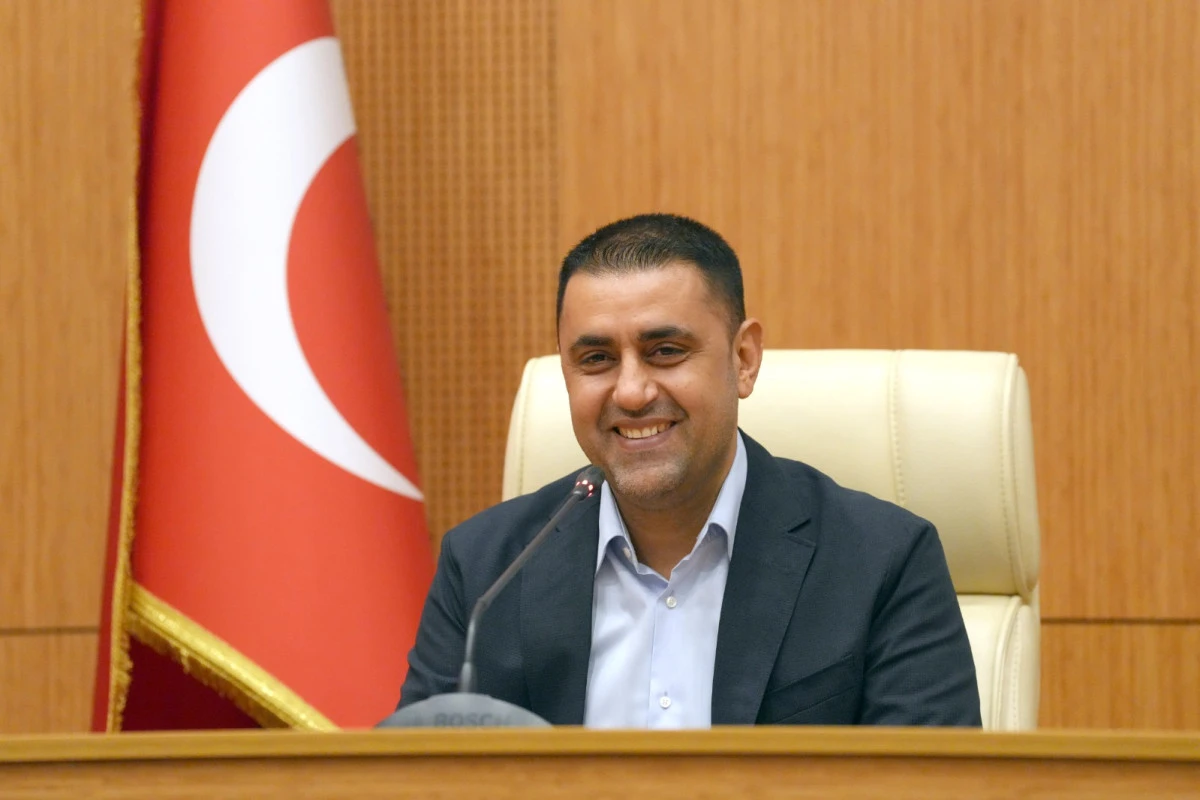 'Gen&ccedil;lerimiz Cumhuriyetimizin en b&uuml;y&uuml;k g&uuml;c&uuml;d&uuml;r'