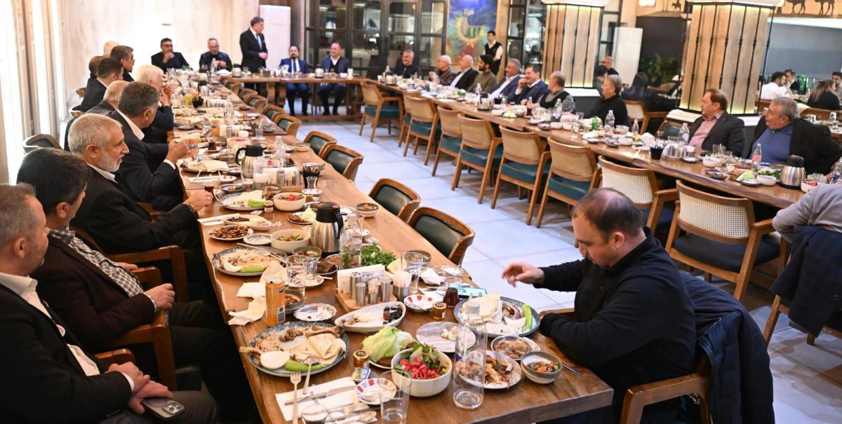 Hizmete Vefa Sofrası