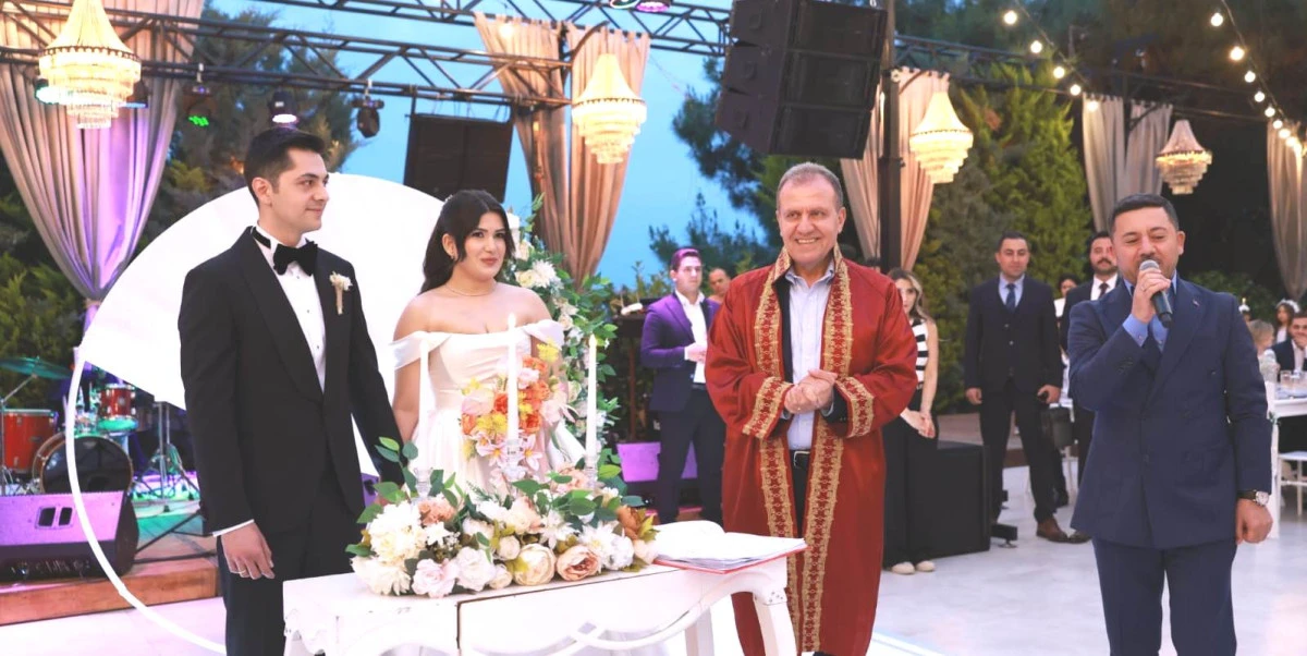 Mersin’de Göz Kamaştıran Düğün!