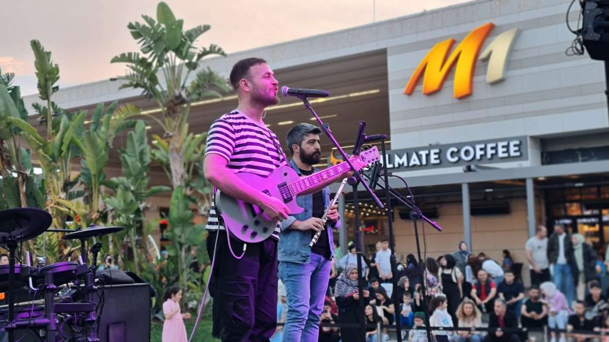 M1 Adana AVM’de Ramazan Bayramı Coşkusu...