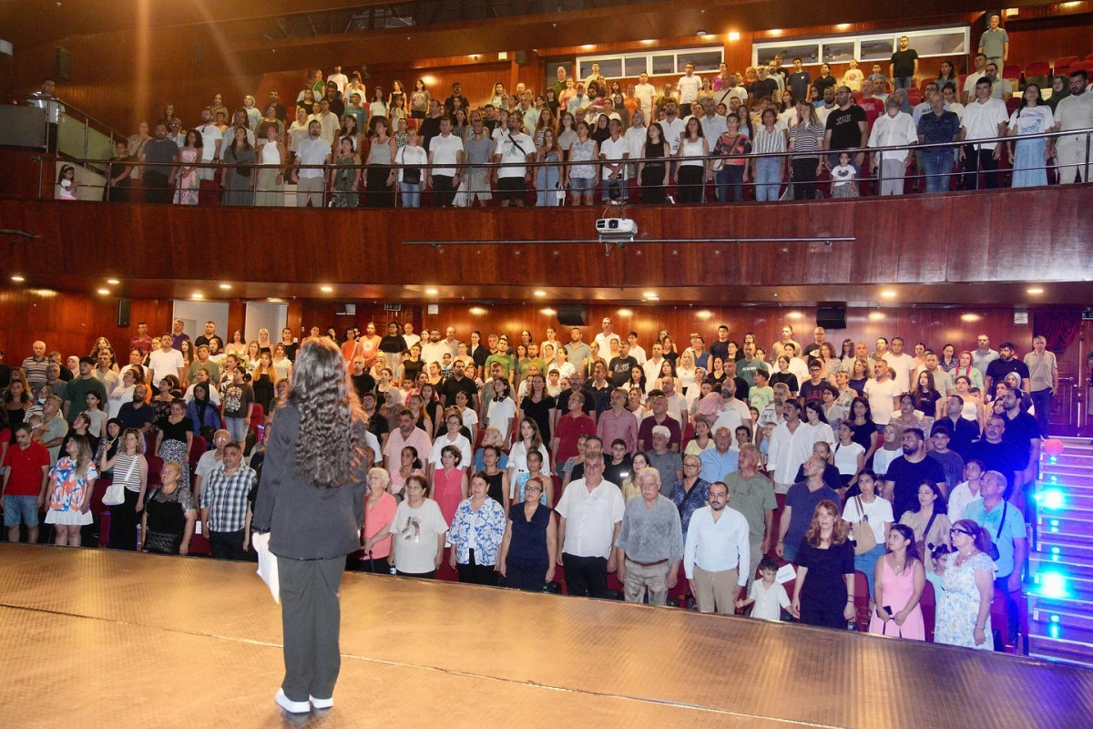 Seyhan Belediyesinden Anlamlı 30 Ağustos Kutlaması