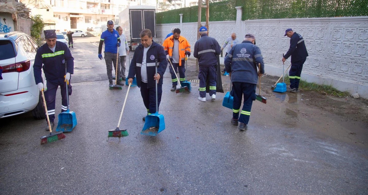 Seyhan Belediyesinden Yoğun Temizlik Mesaisi