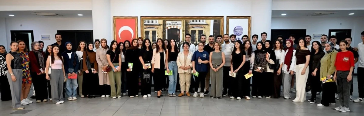 Seyhan Belediyesi&rsquo;nin eğitim desteği meyvelerini veriyor