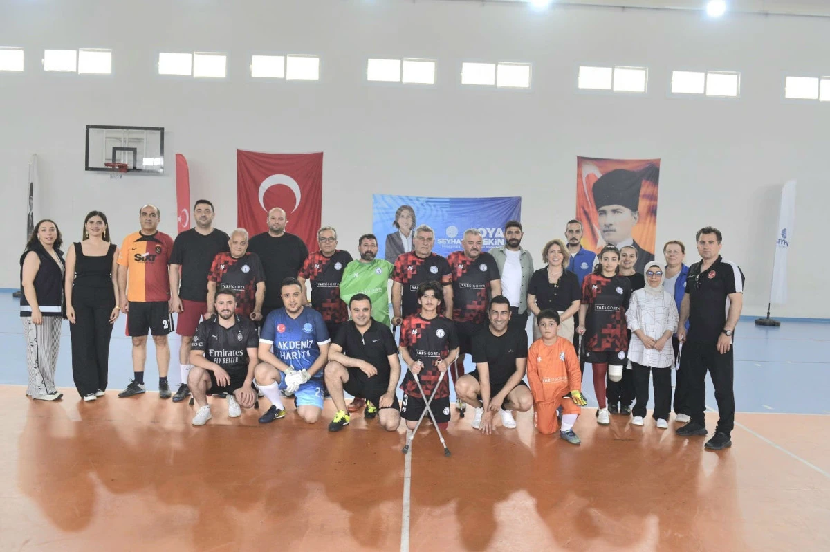 Seyhan&rsquo;da Engeller Dayanışmayla Aşıldı