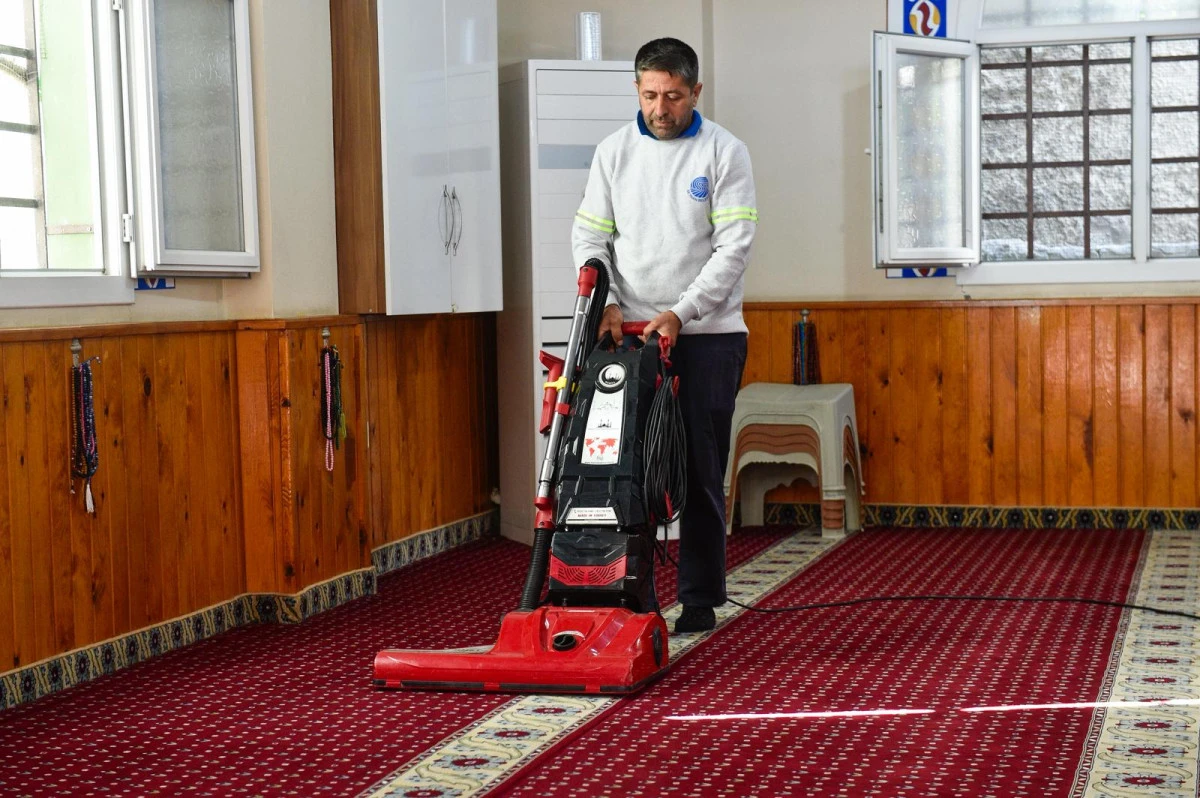 Seyhan’da İbadethaneler Pırıl Pırıl