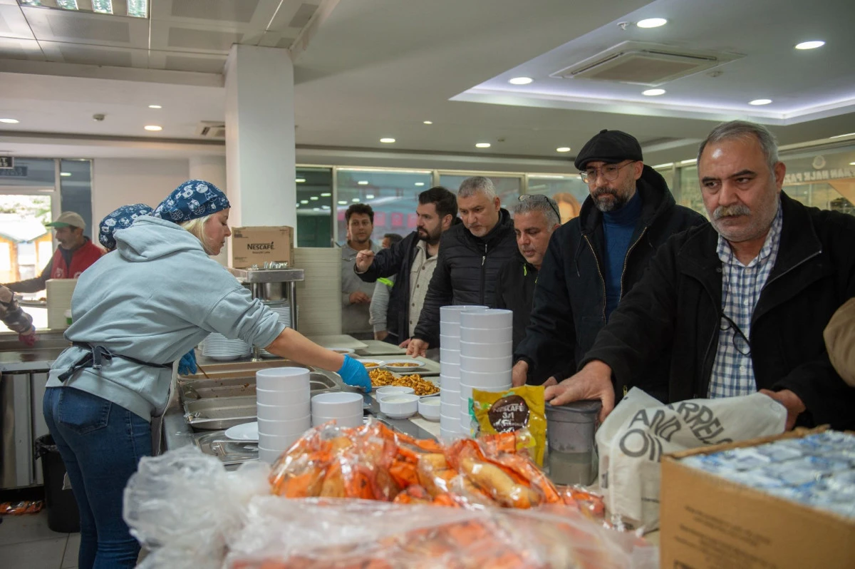 Seyhan'da Kent Lokantalarında Ramazan Boyunca &Uuml;cretsiz İftar