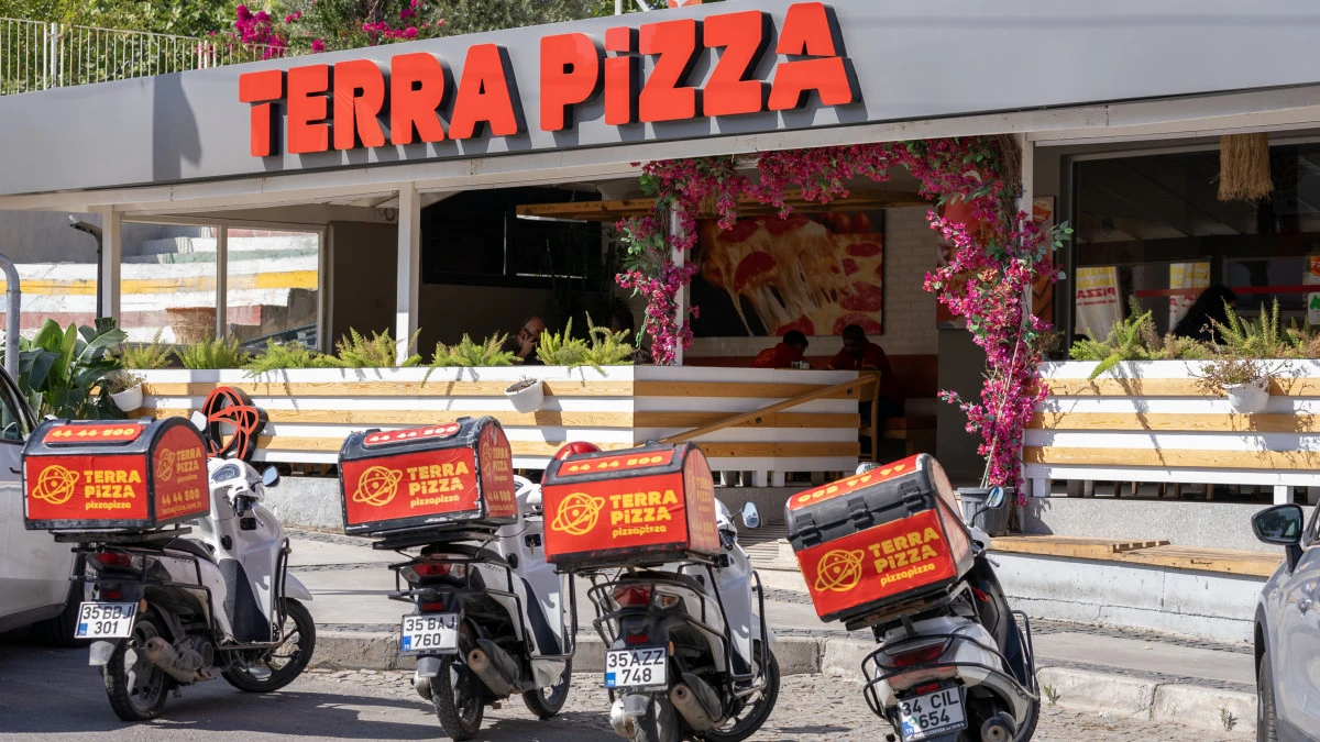 Terra Pizza yeni şubesini Adana Seyhan Yenibaraj’da açtı