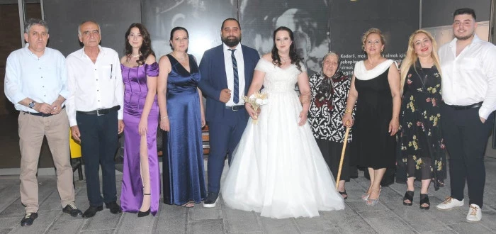 Üniversitede Başlayan Aşk Evlilikle Taçlandı