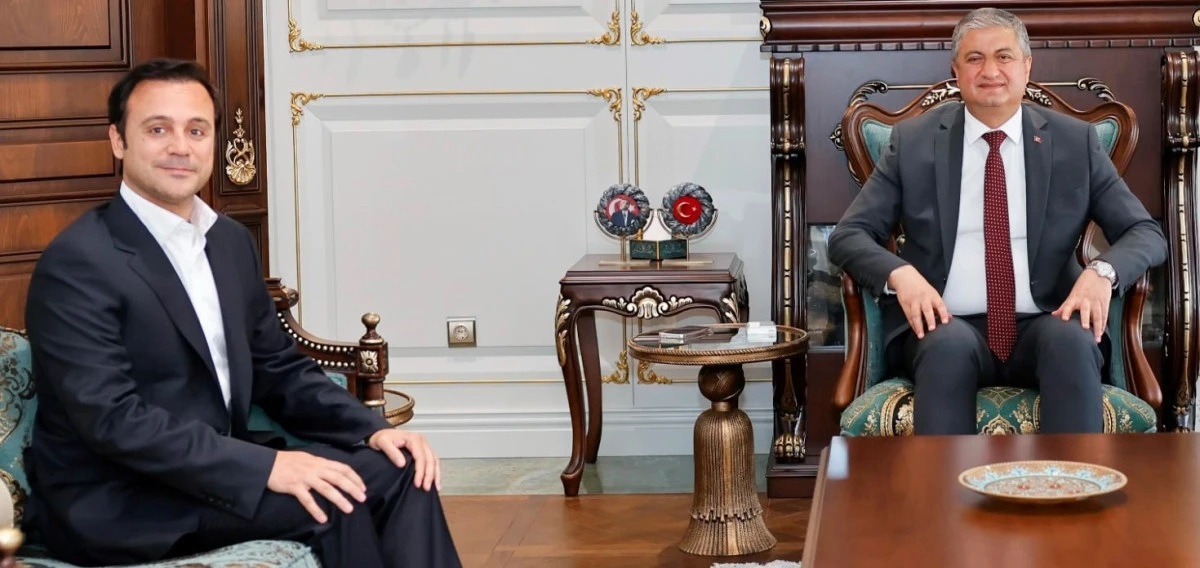 Vali Yavuz'dan Dr. G&uuml;ndoğdu'ya teşekk&uuml;r