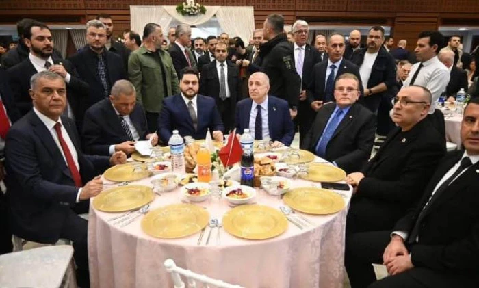 Zafer Partisi&rsquo;nden G&uuml;ndem Yaratan İftar!